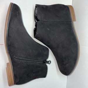 Cat & Jack Girl Black Booties Size 3